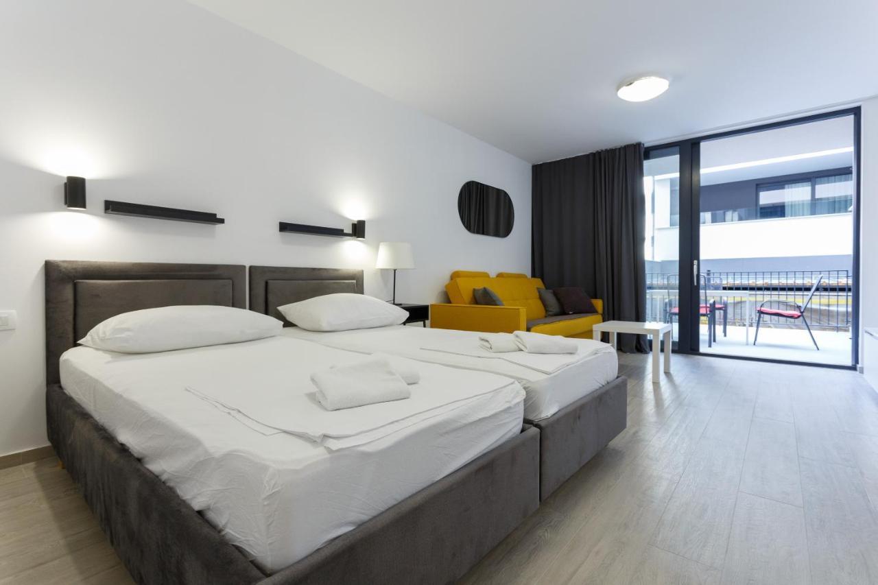 Apartments Sindy And Mendy With Parking Space In The Garage Dubrovnik Exterior photo