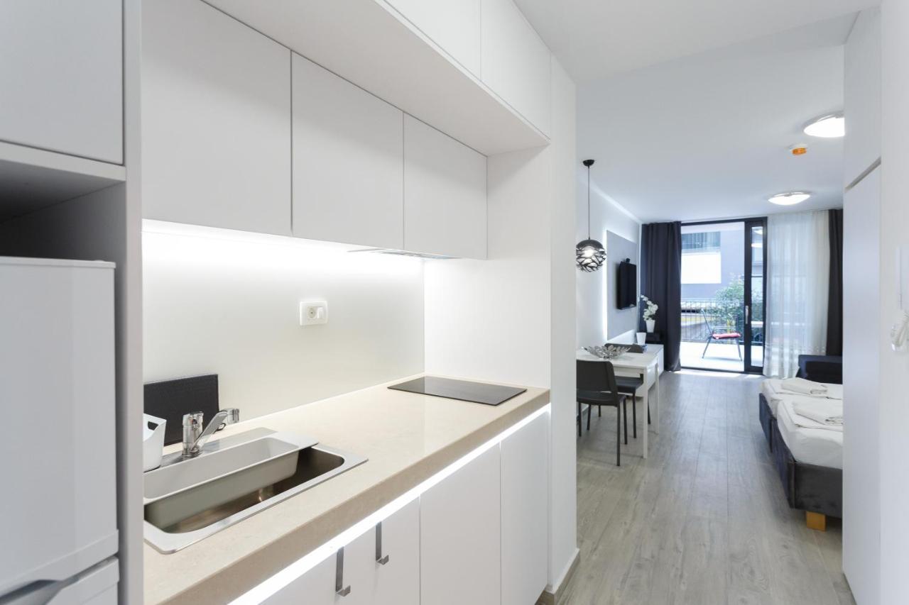 Apartments Sindy And Mendy With Parking Space In The Garage Dubrovnik Room photo